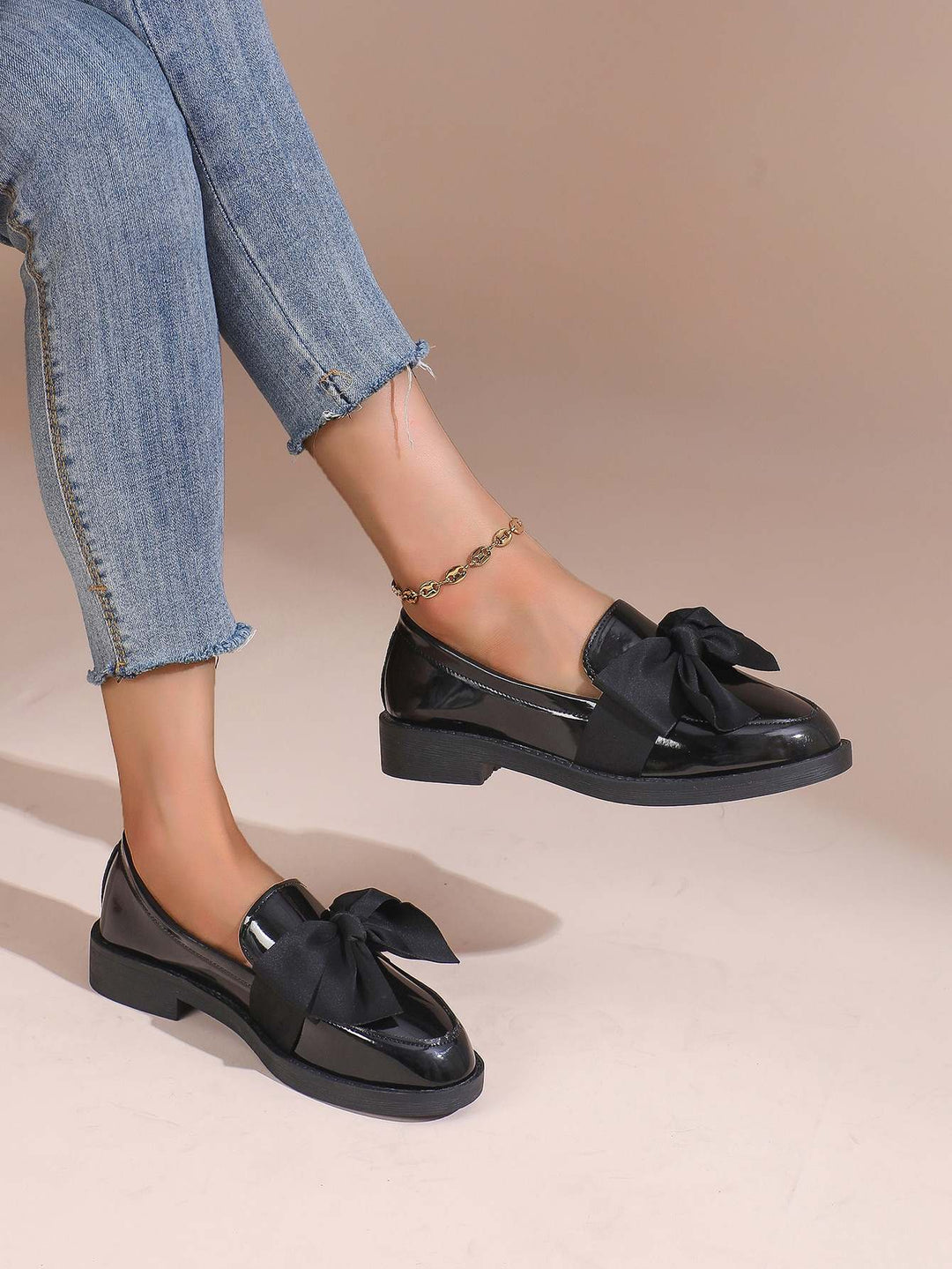 SHOES | Bow-Front Leather Shoes