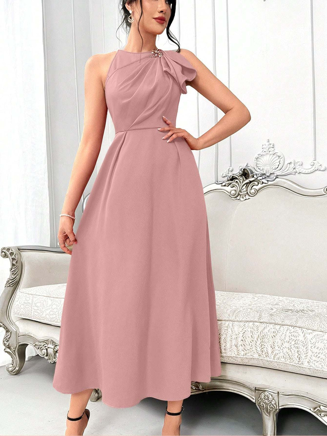 DRESS  | Elegant Halter Neck Maxi Dress