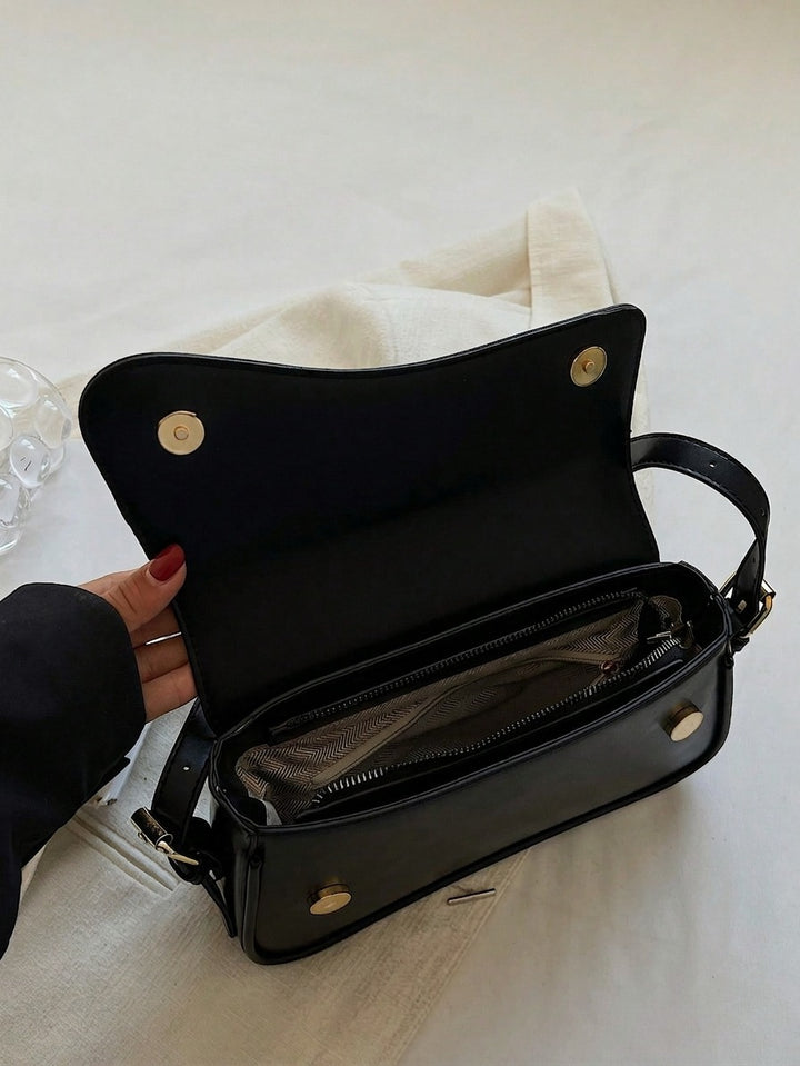 Sleek Black Wave-Flap Shoulder Bag